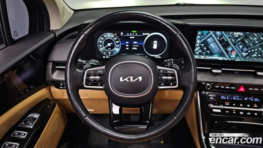 Kia Carnival 9-Seater Signature, 2023