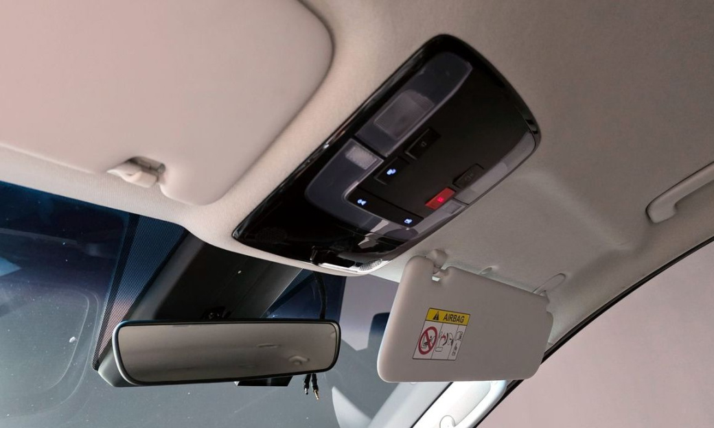 Hyundai Staria 4WD Tourer 11-Seater, 2022