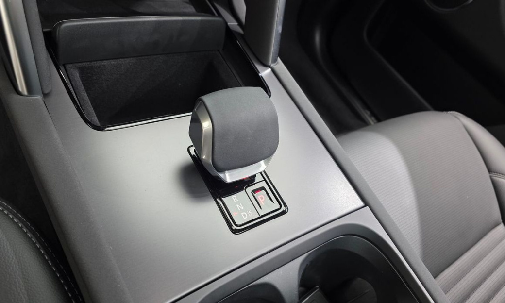 Land Rover Discovery Sport P250 Dynamic SE, 2025