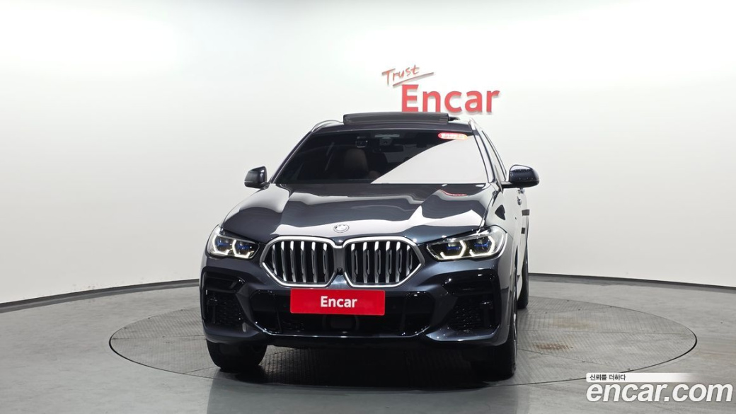 BMW X6 xDrive40i M Sport, 2022