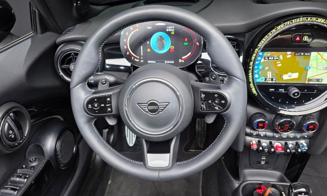 Mini Cooper Convertible JCW, 2022