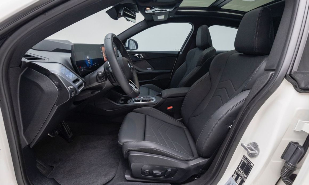 BMW 2-Series 220 M Sport, 2025