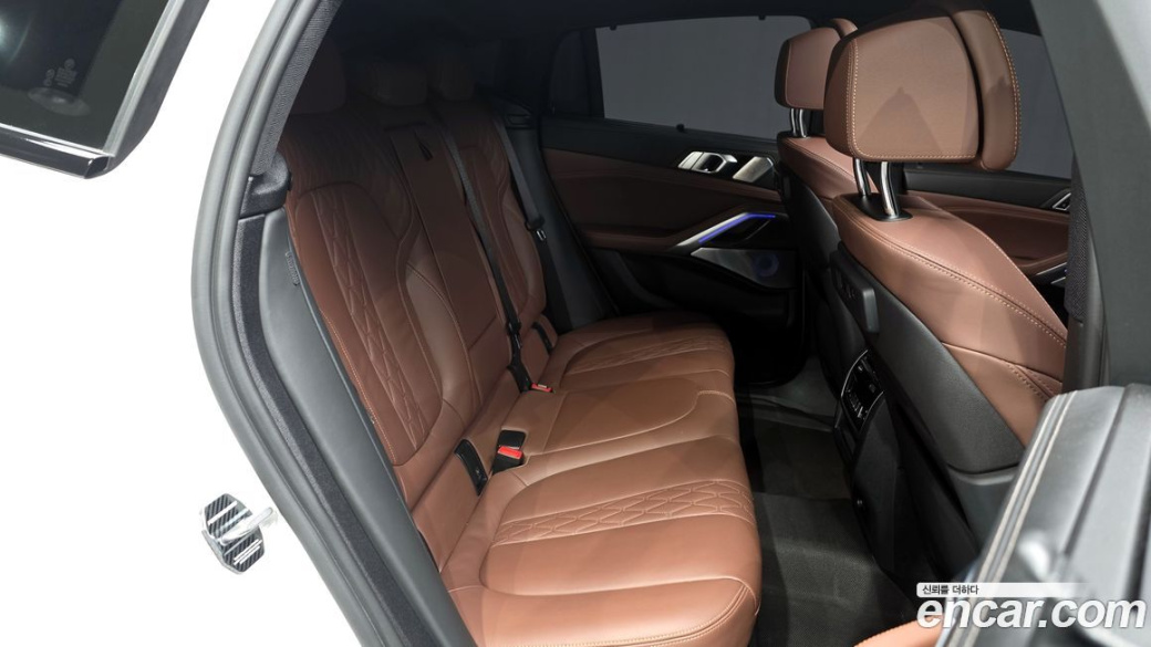 BMW X6 xDrive40i M Sport, 2023
