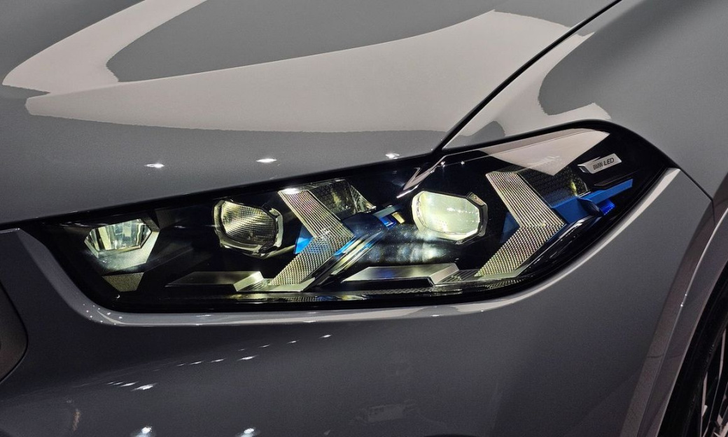BMW X6 xDrive40i M Sport, 2025