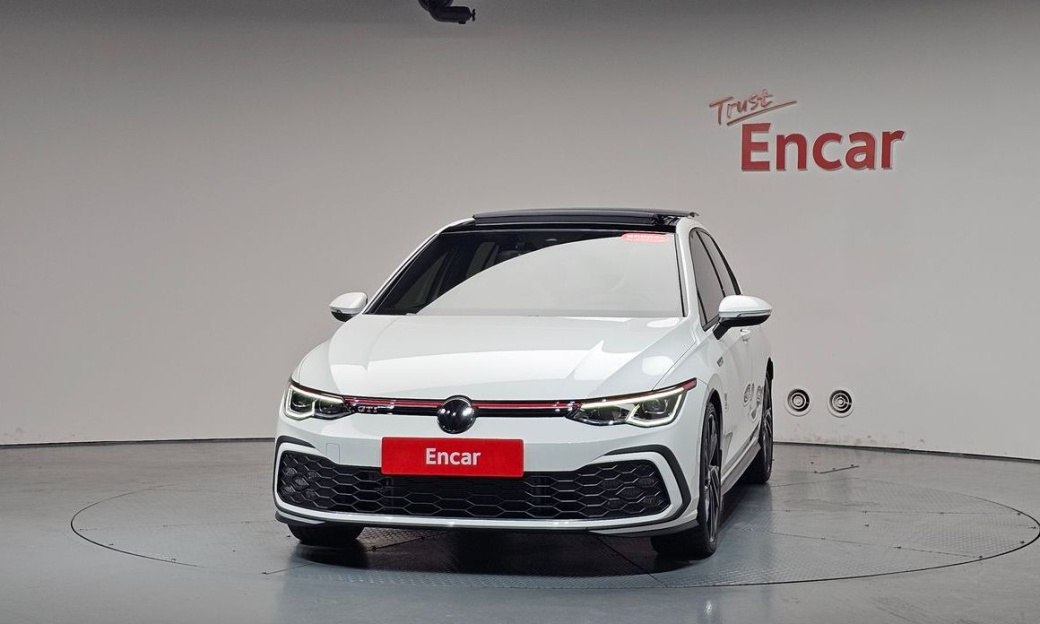Volkswagen Golf 2.0 GTI, 2024