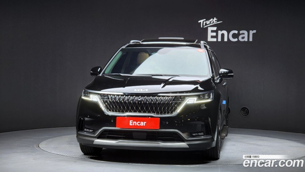 Kia Carnival 9-Seater Signature, 2023