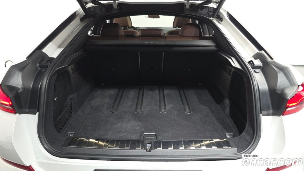 BMW X6 xDrive40i M Sport, 2024