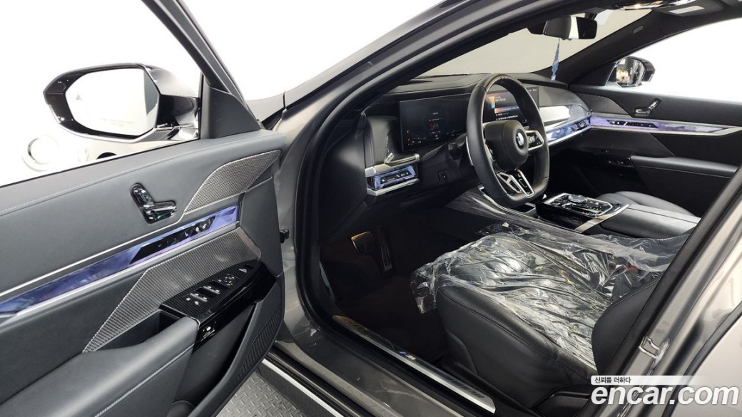 BMW 7-Series 740i xDrive M Sport, 2024