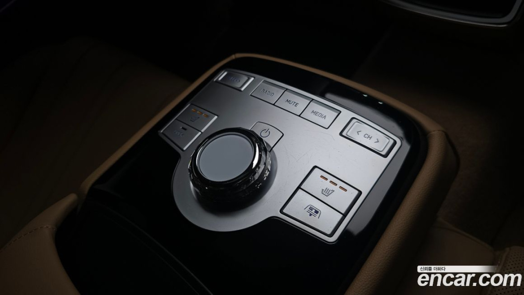 Genesis G80 Gasoline 2.5 Turbo 2WD, 2025