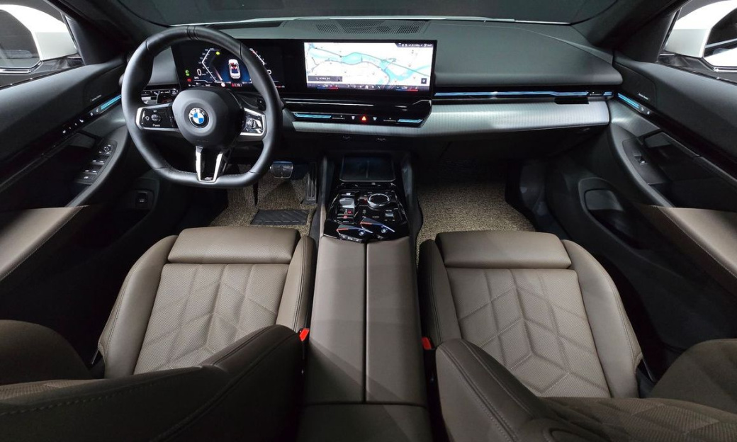 BMW 5-Series 520i M Sport, 2024