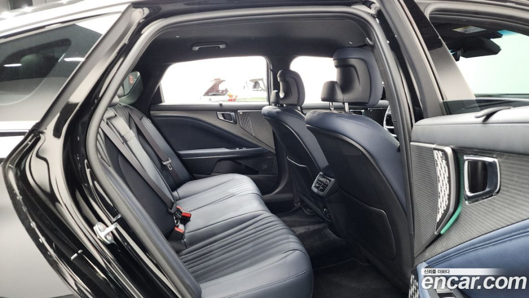Kia K8 2.5 Gasoline 2WD, 2025