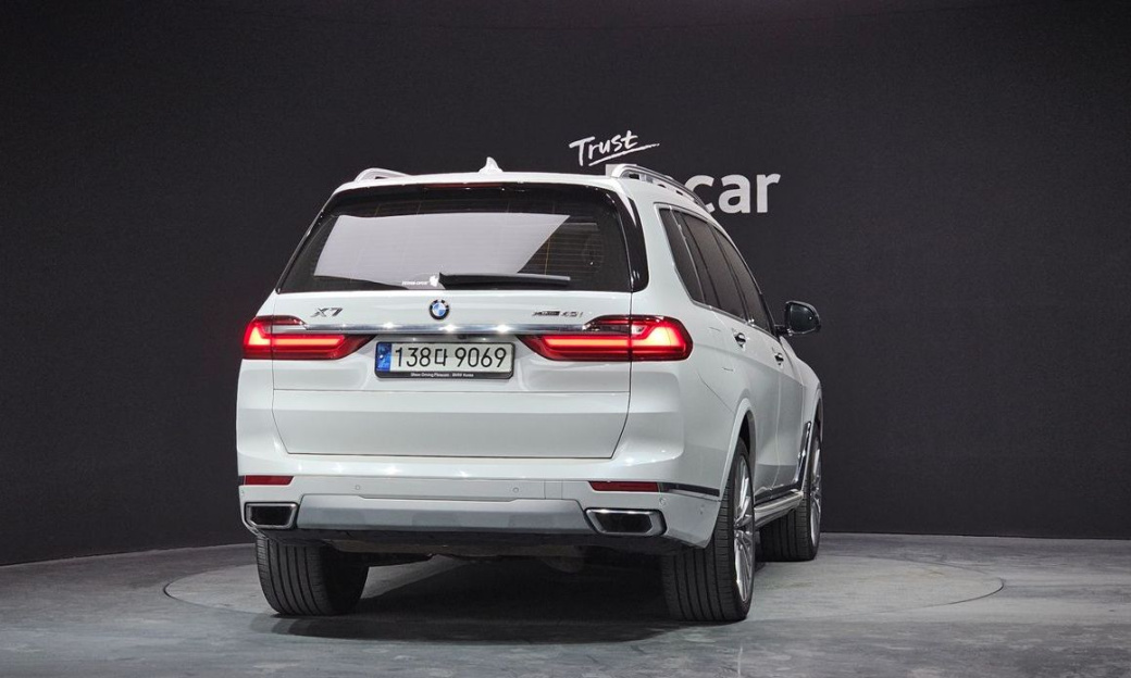 BMW X7 xDrive 40i Design Pure Excellence 7-Seater, 2022
