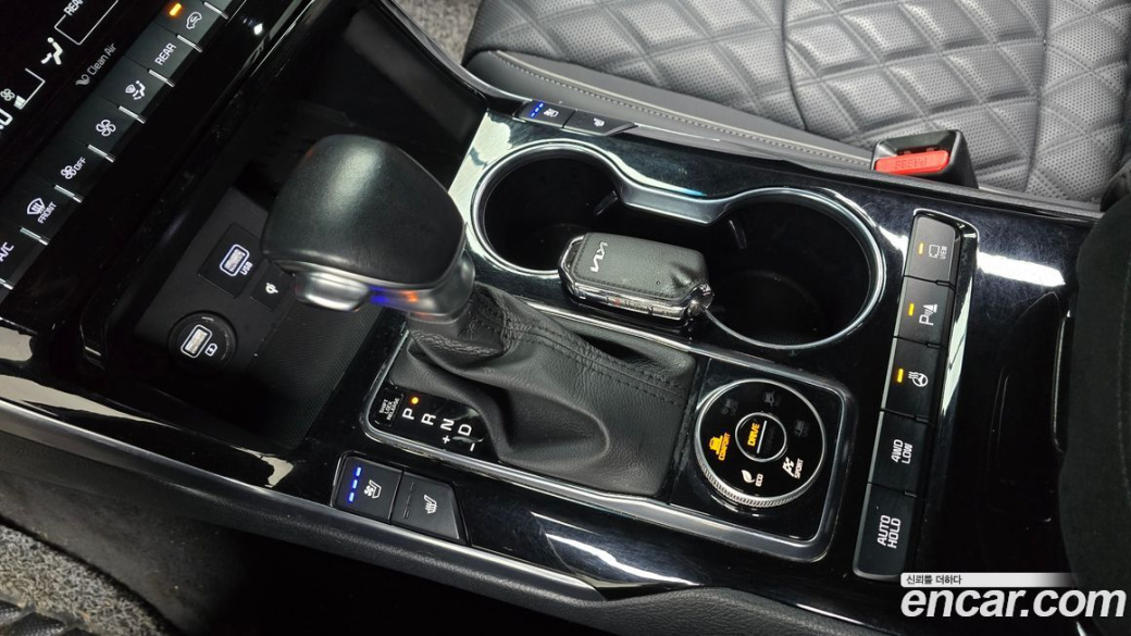Kia Mohave Diesel 3.0 4WD 6-Seater, 2023