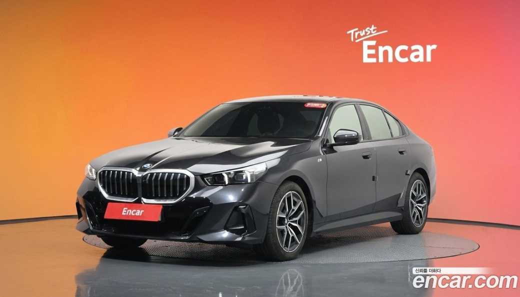 BMW 5-Series 520i M Sport, 2025