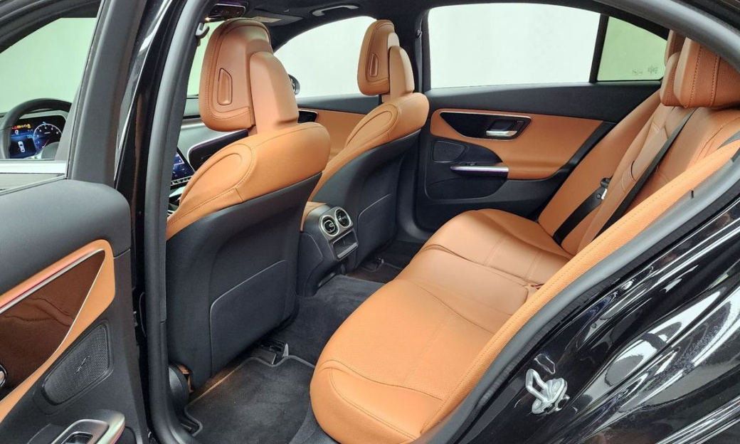 Mercedes-Benz C-Class C300 4MATIC Avantgarde, 2023