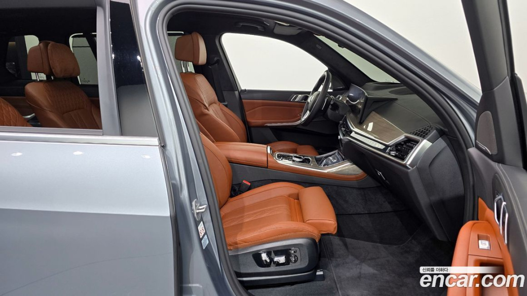 BMW X7 xDrive 40i Design Pure Excellence 6-Seater, 2023