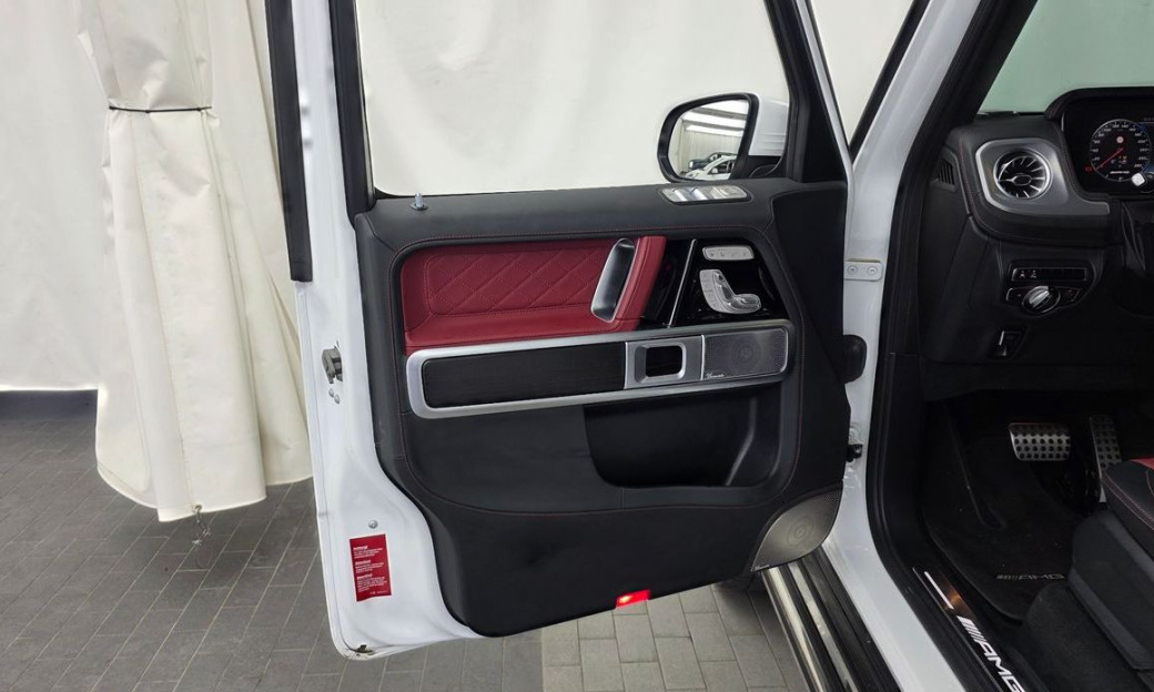 Mercedes-Benz G-Class AMG G63 Manufaktur, 2024