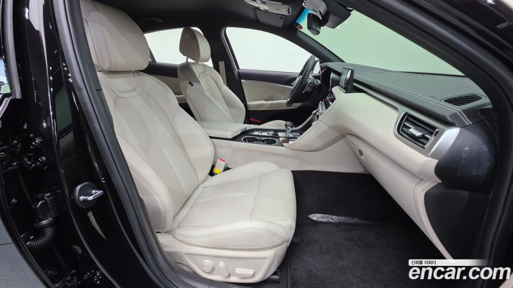 Genesis G70 Gasoline 2.5T 4WD, 2024