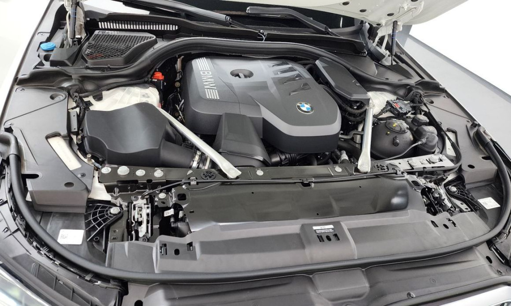BMW 5-Series 530i xDrive M Sport, 2025