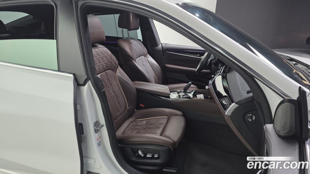 BMW Gran Turismo 630i xDrive M Sport, 2022