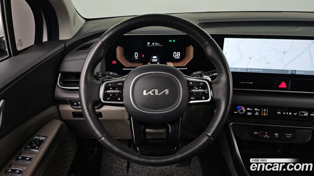 Kia Carnival 9-Seater Prestige, 2024