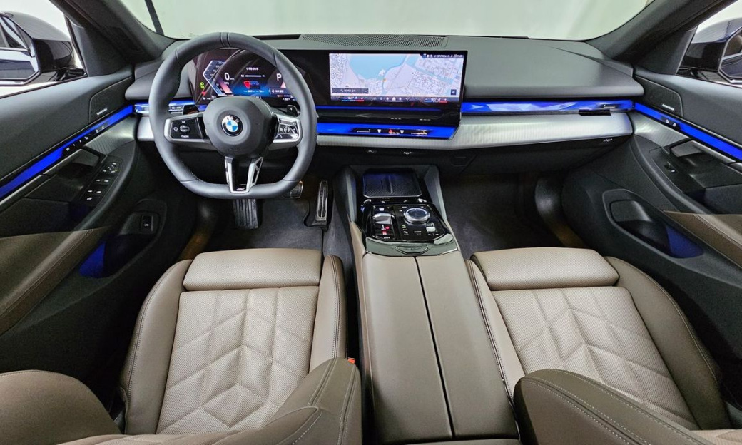 BMW 5-Series 523d M Sport, 2025