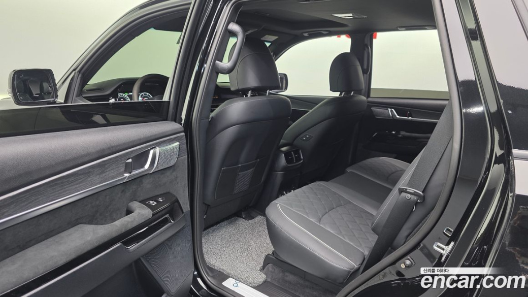 Kia Mohave Diesel 3.0 4WD 5-Seater, 2024