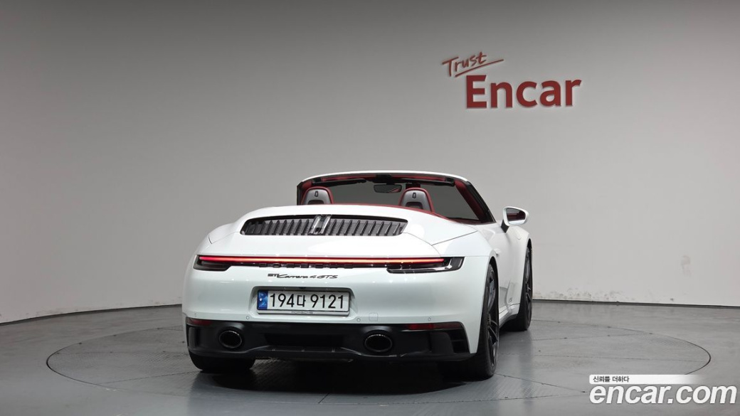 Porsche 911 Carrera 4 GTS Cabriolet, 2022