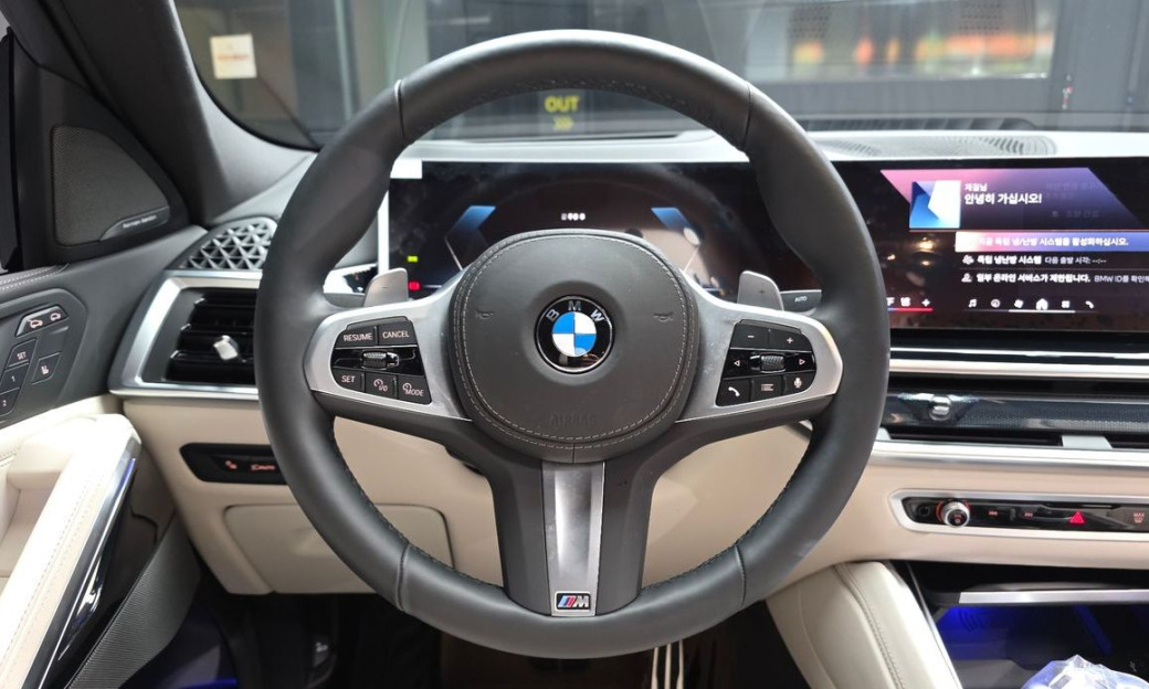 BMW X6 xDrive40i M Sport, 2025