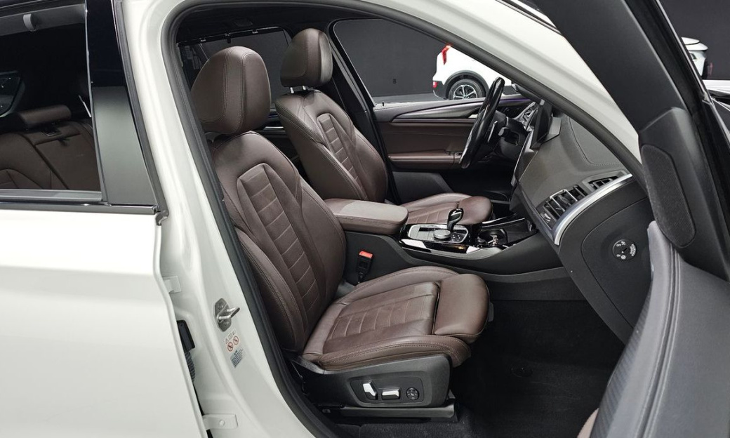 BMW X3 xDrive 20i M Sports Pro, 2022