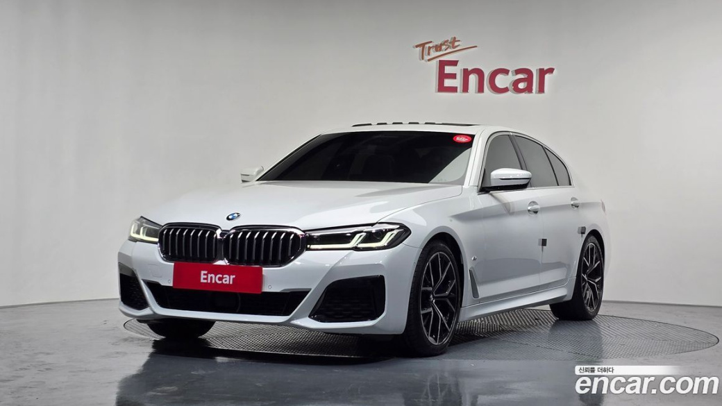 BMW 5-Series 530i M Sport Package, 2023