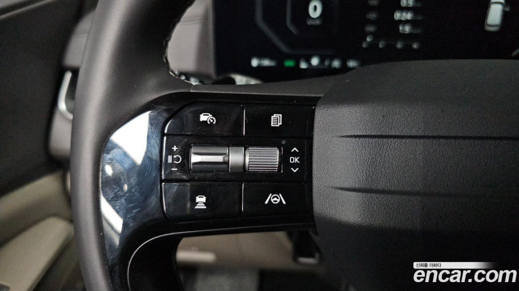 Kia Carnival 9-Seater Prestige, 2025