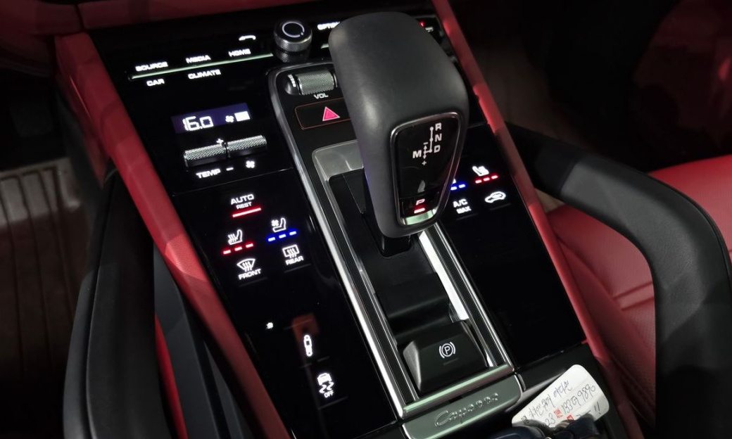 Porsche Cayenne 3.0 COUPE PLATINUM EDITION, 2023