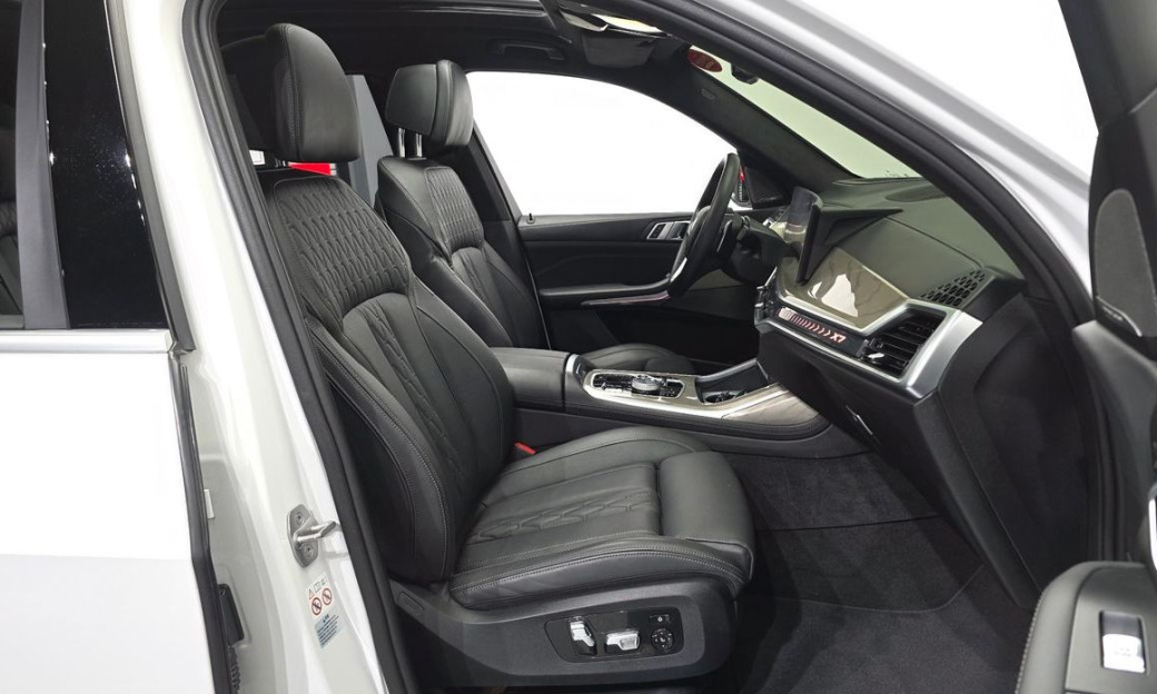 BMW X7 xDrive 40d Design Pure Excellence 7-Seater, 2024