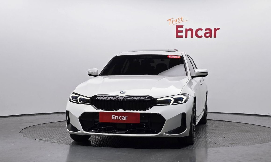 BMW 3-Series 320i M Sport, 2024