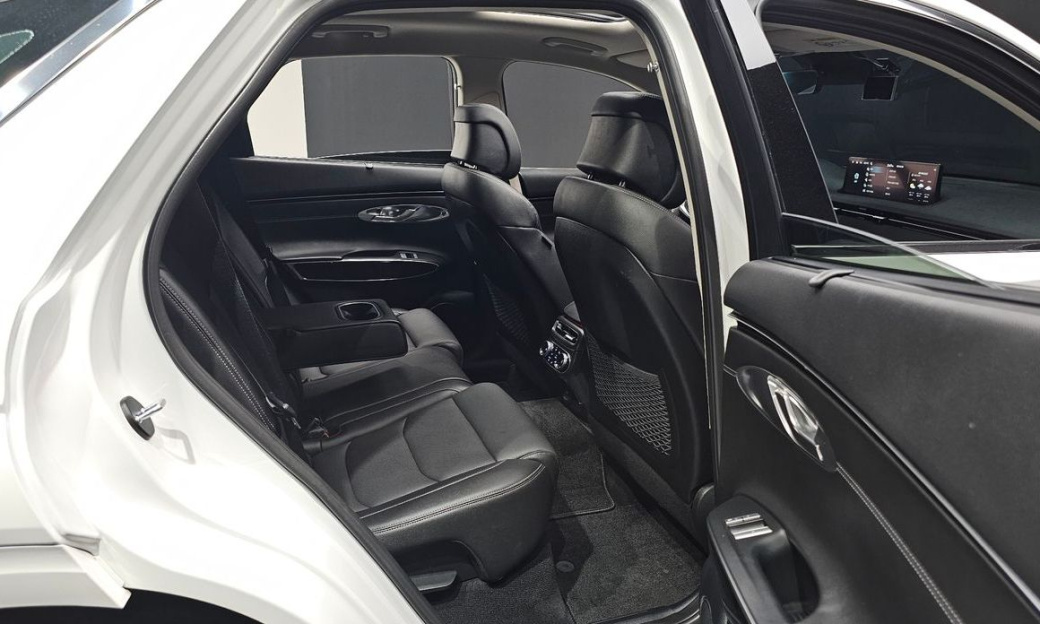 Genesis GV70 2.5T Gasoline 2WD, 2023