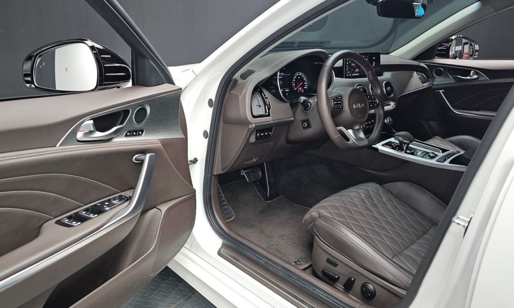 Kia Stinger 2.5 Masters, 2023