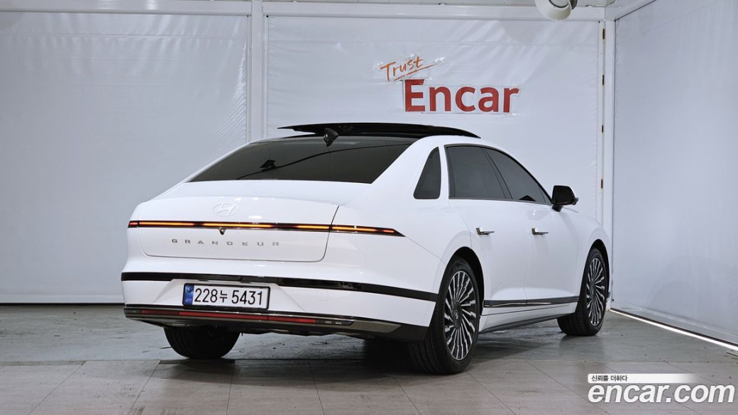 Hyundai Grandeur 2,5 Gasoline 2WD, 2025