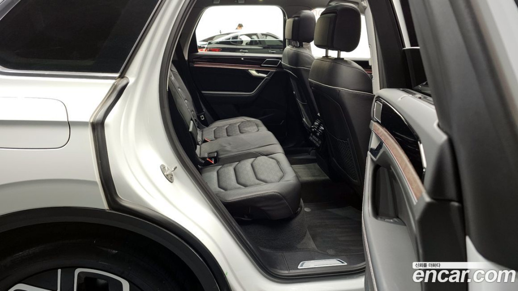 Volkswagen Touareg 3.0 TDI Prestige, 2024