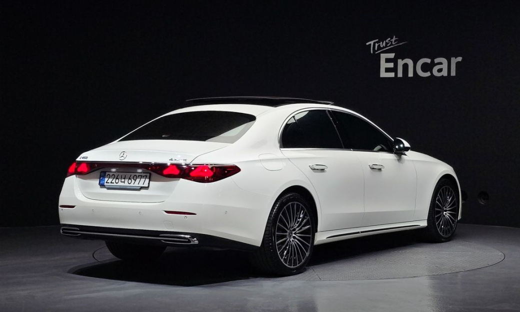 Mercedes-Benz E-Class E450 4MATIC Exclusive, 2024