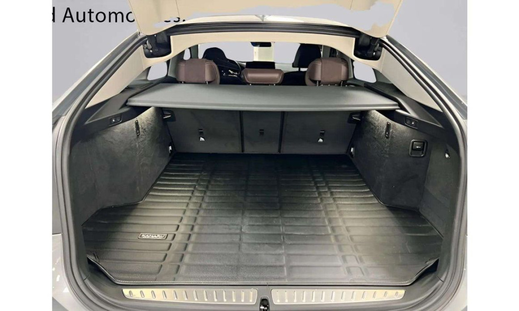 BMW Gran Turismo 630i xDrive Luxury, 2023