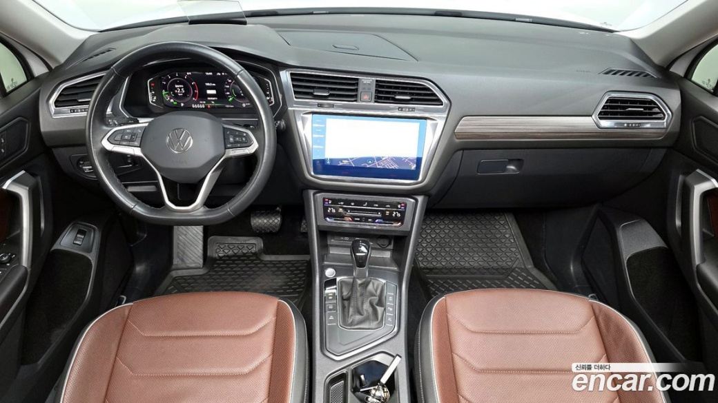 Volkswagen Tiguan 2.0 TSI Prestige, 2024