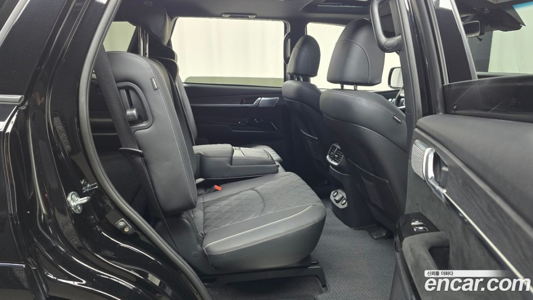 Kia Mohave Diesel 3.0 4WD 5-Seater, 2024