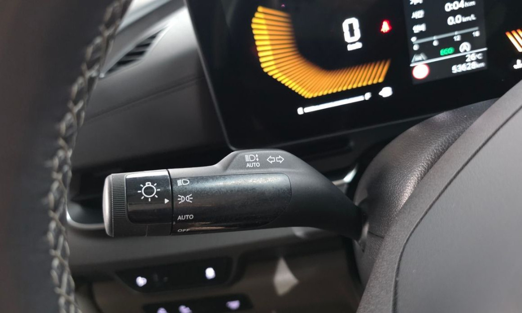 Kia Carnival 9-Seater Prestige, 2025