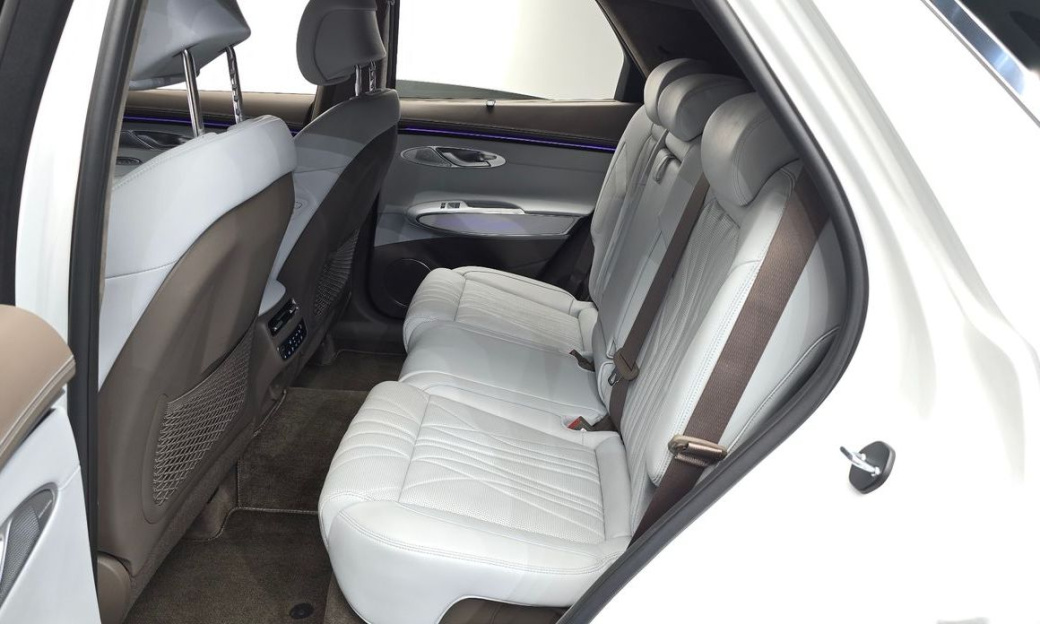 Genesis GV70 2.5T Gasoline AWD, 2025