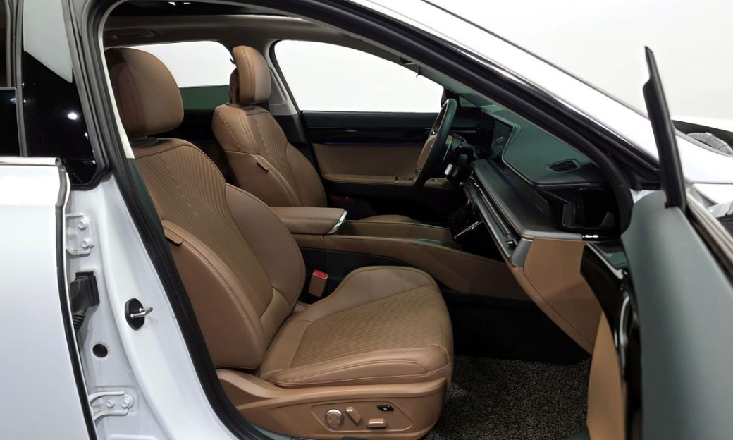 Hyundai Grandeur 2,5 Gasoline 2WD, 2024