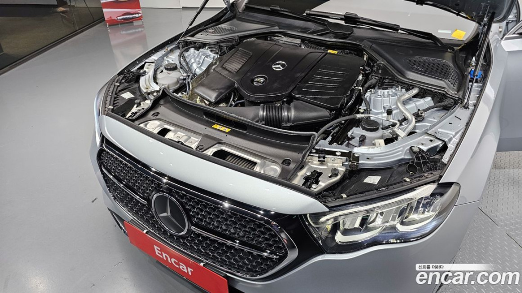 Mercedes-Benz E-Class E200 Avantgarde, 2024