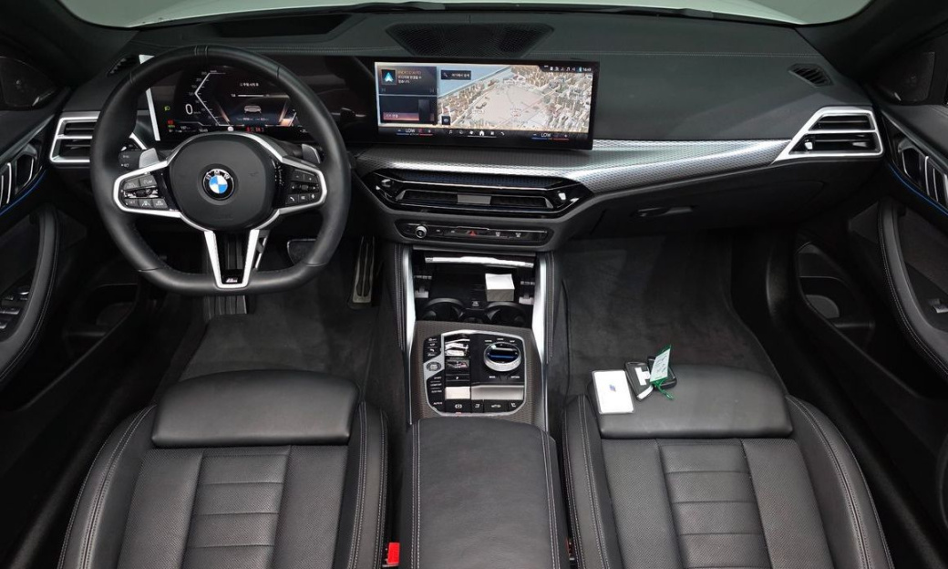BMW 4-Series 420i M Sport Pro Convertible, 2025
