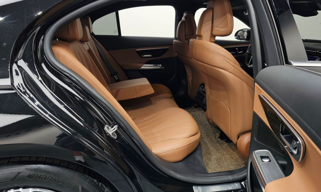 Mercedes-Benz E-Class E200 Avantgarde, 2024