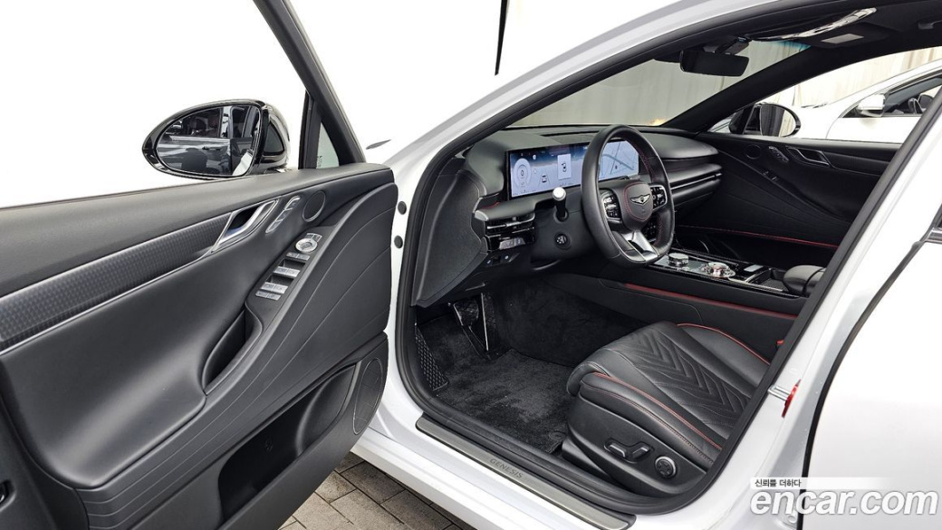 Genesis G80 Gasoline 2.5 Turbo 2WD, 2025